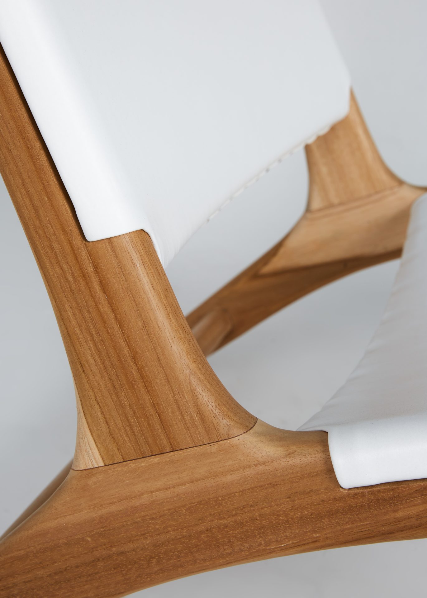LOFT Leather Layback White